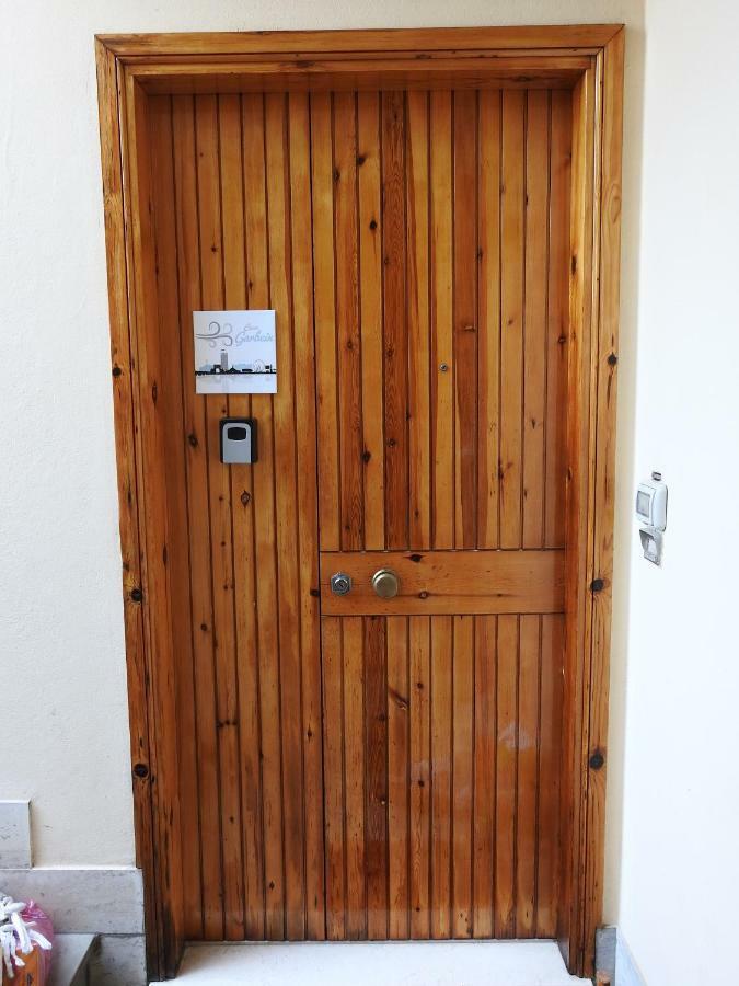 Apartamento Casa Garbein Rímini Exterior foto
